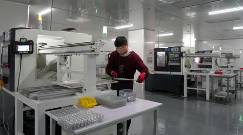 訂單滿載，全力趕工 資陽樂至某企業(yè)24小時(shí)運(yùn)轉(zhuǎn)，技術(shù)服務(wù)沖刺四季度